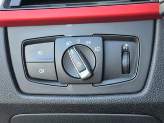 BMW 3 Serie BMW 328i Touring Sport Line/Leer/Grote Navi/245 PK/18''/Vol! - afbeelding nr 26