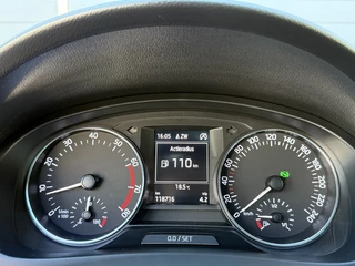 Škoda Rapid Škoda Rapid Spaceback 1.2 TSI Grt JOY Automaat NAP Pano Trekhaak Cruise PDC Stoelverwa - afbeelding nr 28