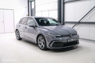 Volkswagen Golf Volkswagen Golf 1.5 eTSI R-Line | Moonstone Grey | Led | Sportstoelen | Ambiance verlichting | incl BTW | lease mogelijk | - afbeelding nr 22