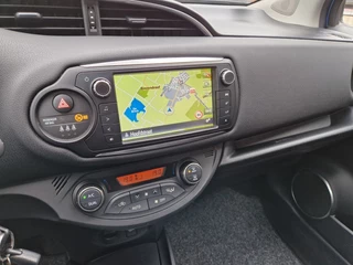 Toyota Yaris Toyota Yaris 1.0 VVT-i Aspiration 5-drs Clima NL-auto Camera Navi - afbeelding nr 10