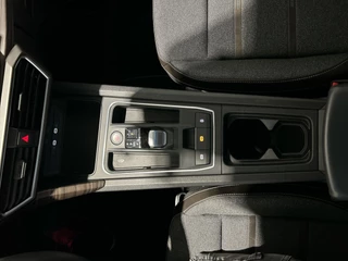 SEAT Leon | Adaptive cruise control | Lane assist | Sfeerverlichting - afbeelding nr 18