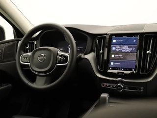 Volvo XC60 Volvo XC60 T6 PLUG-IN HYBRID ULTRA DARK SCHUIFDAK HARMAN KARDON TREKHAAK 20 - afbeelding nr 17
