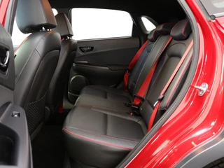 Hyundai Kona Hyundai Kona 1.0 T-GDI Premium | Achteruitrijcamera | Leder | Parkeer sensore - afbeelding nr 15