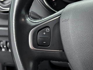 Renault Captur Renault Captur TCe 150PK EDC Intens / Navi / Camera - afbeelding nr 37
