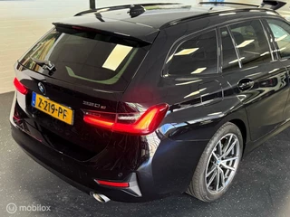 BMW 3 Serie BMW 3-serie Touring 330e High Executive PANO|HUD|Laser - afbeelding nr 21