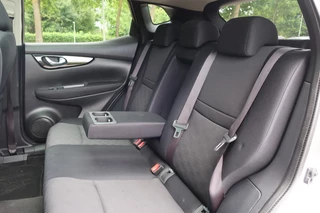 Nissan QASHQAI Nissan QASHQAI 1.2 DIG-T 116PK, Panoramadak, Clima, Navi, All Season Banden, etc. - afbeelding nr 17
