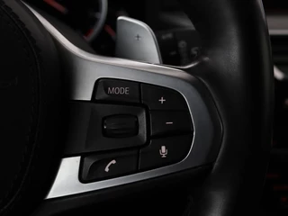 BMW 5 Serie BMW 5-serie 520d xDrive M-Sport | Leder | Sportstoelen |  Camera | Full LED | Trekhaak | Keyless | Navigatie | Sfeerverlichting | Climate control - afbeelding nr 16