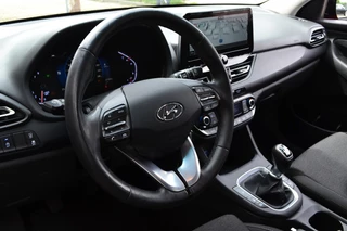 Hyundai i30 Hyundai i30 1.5 T-GDi MHEV Premium Navi/Camera/LED/18'' inch - afbeelding nr 27