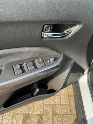 Suzuki Vitara Suzuki Vitara 1.4 Boosterjet Style Automaat - afbeelding nr 12