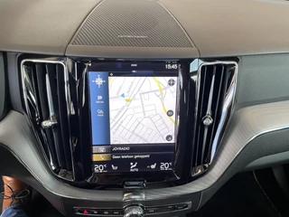 Volvo XC60 Volvo XC60 2.0 T6 Plug-in hybrid 340 pk AWD R-Design Trekhaak Panoramadak Camera Bliss Full Led Koplampen Harman Kardon Audio Stoel+ stuur + voorruitverwarming  1e Eigenaar Pine Grey Metallic - afbeelding nr 14