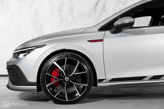 Volkswagen Golf Volkswagen Golf 2.0 TSI GTI Clubsport PANO|CARPLAY|DODEHOEK| - afbeelding nr 7