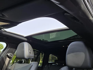 BMW 3 Serie BMW 3-serie Touring 330e xDrive M SPORT | PANORAMA | LASER | DRIVING ASS. PROF | HARMAN KARDON | - afbeelding nr 16