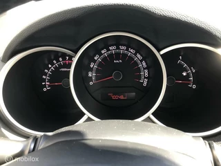 Kia Venga Kia Venga 1.4 CVVT DynamicPLusLine - afbeelding nr 14