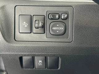 Toyota Verso Toyota Verso 1.8 VVT-i SkyView Edition | Panoramadak | Trekhaak | Navigatie - afbeelding nr 27