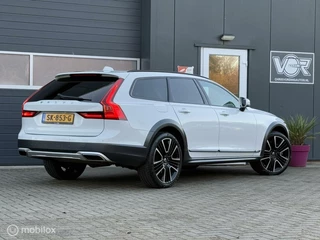 Volvo V90 Volvo V90 Cross Country 2.0 D4 AWD Geartronic-8 /Pilot Assist/Aut.inparkeren/Trekhaak/Adap CC/Winterline/21inch/Dealer onderhouden. - afbeelding nr 4