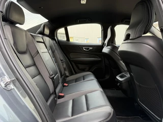 Volvo S60 Volvo S60 2.0 B3 Aut. R-Design | Navi | R-Design stoelen | Memory | - afbeelding nr 13