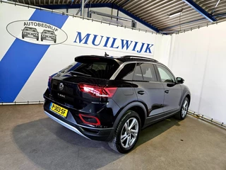 Volkswagen T-Roc Volkswagen T-Roc 1.5 TSI Life 75 Edition / Trekhaak / Virtual Cockpit / NL Auto - afbeelding nr 9