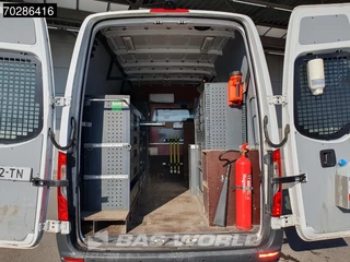 Mercedes-Benz Sprinter Mercedes Sprinter 314 CDI Automaat L2H2 Trekhaak Airco Cruise Camera Parkeersensoren MBUX CarPlay Standkachel Werkplaatsinrichting Euro6 L2 12m3 Airco Trekhaak Cruise control - afbeelding nr 6