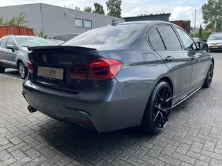 BMW 3 Serie BMW 3-serie 330i xDrive High Executive M-PAKKET*SCHUIFDAK* - afbeelding nr 4