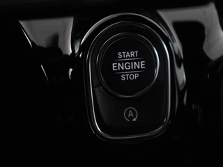 Mercedes-Benz A-Klasse Mercedes-Benz A-klasse 180 AMG | Panoramadak | Stoelverwarming |  Carplay | Widescreen | Leder/Alcanatara | Navigatie | Full LED | Park Assist - afbeelding nr 20