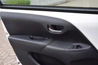 Toyota Aygo Toyota Aygo 1.0 VVT-i x-play | Cruise control | Bluetooth | Achteruitrijcamera | - afbeelding nr 13