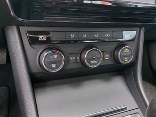 Škoda Superb 1.4 TSI 126pk Active Business | Origineel NL | Navi + Apple Carplay + Android Auto | Clima | Cruise | Pdc | Bluetooth Carkit+Streaming | Licht+Regensensor | Mistlampen | 16''lm | Trekhaak - afbeelding nr 16