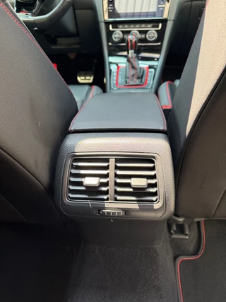Volkswagen Golf Volkswagen GOLF 2.0 TSI GTI TCR|Pano|Akrapovic|Dynaudio|Leer|dodehoek|Carplay - afbeelding nr 34