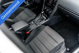 Volkswagen Golf Volkswagen Golf 2.0 TSI 4Motion R Pano Camera ACC - afbeelding nr 44