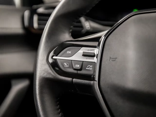 Peugeot 308 Peugeot 308 SW 1.2 PureTech Sportline (APPLE CARPLAY, GROOT NAVIGATIE, STOELVERWARMING, KEYLESS START, LED KOPLAMPEN, GETINT GLAS, PARKEERSENSOREN, CLIMATE CONTROL, NIEUWSTAAT) - afbeelding nr 17