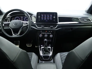 Volkswagen T-Roc Volkswagen T-Roc 1.5 TSI R-Line | Parkeersensoren | Stoelverwarming | Carplay | - afbeelding nr 18