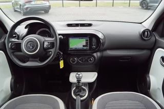 Renault Twingo Renault Twingo 0.9 TCe Dynamique / Navigatiesysteem /Parkeersensoren/Camera - afbeelding nr 4