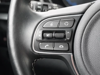 Kia Niro Kia Niro 1.6 GDi Hybrid DynamicPlusLine - Navigatie - Camera - Stoel- en stuurverwarming - Climate control - Trekhaak - Fabrieksgarantie tot 09-2027 - afbeelding nr 31