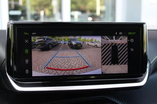 Peugeot 2008 Peugeot 2008 1.2 130PK AUTOMAAT GT PACK | NAVIGATIE | FULL LED KOPLAMPEN | DRAADLOZE APPLE CARPLAY/ANDROID AUTO | ADAPTIVE CRUISE CONTROL | CAMERA VOOR + ACHTER | CLIMATE CONTROL | LICHTMETALEN VELGEN 17