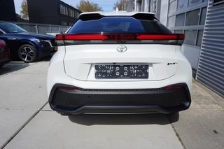 Toyota C-HR |Navi|Carplay|Stoel en stuurverwarming|Camera|PDC V+A|Elektrische a.klep| - afbeelding nr 4
