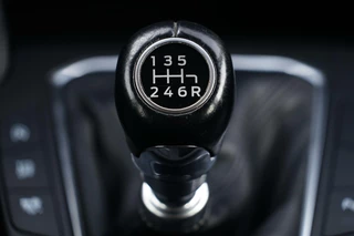 Ford Focus Ford Focus Wagon 1.0 EcoBoost Titanium Business, NL, trekh. - afbeelding nr 22