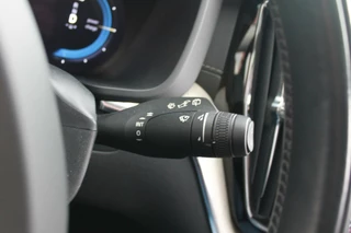 Volvo XC60 Volvo XC60 T6 Recharge AWD Ultimate Bright | Longe Range | Parkeercamera | Panoramadak | Trekhaak | HUD | Leder | Stoelverwarming | Keyless - afbeelding nr 32