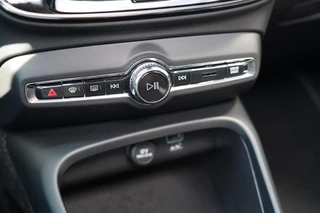 Volvo XC40 Volvo XC40 1.5 T5 Twin Engine Inscription - Panoramisch schuif/kanteldak - Stoelverwarming - Parkeercamera - Standkachel met timer - Adaptieve cruise control met BLIS - Elektrisch verstelbare stoelen - afbeelding nr 23
