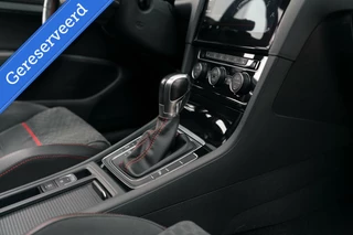 Volkswagen Golf Volkswagen Golf 2.0 TSI GTI Performance Pano DSG Alcantara - afbeelding nr 27