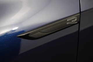 Volkswagen Golf Volkswagen Golf 1.5 eTSI DSG R-Line | DEMO ! | Navigatie | Climate Control | Adaptive cruise control | Dab | Led | Stoel en Stuurverwarming - afbeelding nr 24