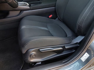Honda Civic 1.0 i-VTEC 126pk Automaat Elegance | Navi | Apple Carplay+Android Auto | Clima | Adap.Cruise | Pdc V+A+Camera | Rijstrook+Licht+Regensensor | Mistlampen | Privacy Glass | 17''lm - afbeelding nr 26