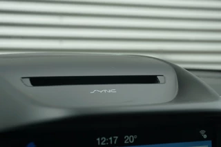 Ford Kuga Ford Kuga 120PK Titanium TREKHAAK | CARPLAY | KEYLESS | CAMERA | ELEK.KLEP - afbeelding nr 25