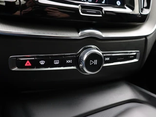 Volvo XC60 Volvo XC60 T8 PLUG-IN HYBRID ULTIMATE DARK 21INCH 360GR CAM FULL-LED SCHUIF - afbeelding nr 31