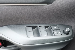 Toyota Yaris Toyota Yaris Hybrid 115 First Edition Automaat | Apple Carplay / Android auto - afbeelding nr 13