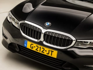 BMW 3 Serie 293Pk Automaat (APPLE CARPLAY, M STUUR, 1e EIGENAAR, GROOT NAVI, STOELVERWARMING, LEDEREN SPORTSTOELEN, CAMERA, ZWART HEMEL, GETINT GLAS, HIFI, LANE ASSIST, NIEUWE APK, NIEUWSTAAT) - afbeelding nr 34