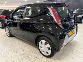 Toyota Aygo Toyota Aygo 1.0 VVT-I X-PLAY Navigatie Airco Camera Apple carplay Multimedia - afbeelding nr 6