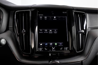 Volvo XC60 Volvo XC60 2.0 T4 Inscription 190 PK - Automaat | Dig. Cockpit | Elek. Trekhaak | Adapt. Cruise | Memory | Stoel-+Stuurverw. | PDC | Camera | NAV | ECC | Elek. Klep | LM 19