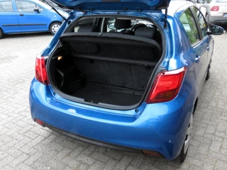 Toyota Yaris Toyota Yaris 1.5 Hybrid Lease | NIEUWE TYPE | NAVIGATIE | ACHTERUITRIJCAMERA | CLIMA-AIRCO | KEYLESS START | - afbeelding nr 23