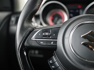 Suzuki Swift Suzuki Swift 1.4 Sport Navi Keyless CarPlay Stoelverwarming - afbeelding nr 25