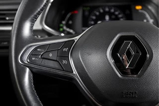 Renault Captur Renault Captur 1.3 TCe 155 PK Edition One - Automaat | Dig. Cockpit | Cruise | PDC | 360 Camera | NAV + App. Connect | ECC | DAB | LM 18