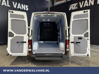 Volkswagen Crafter Volkswagen Crafter 2.0 TDI 141pk L3H3 L2H2 Euro6 Airco | Camera | Apple Carplay | Cruisecontrol Android Auto, Chauffeursstoel - afbeelding nr 3